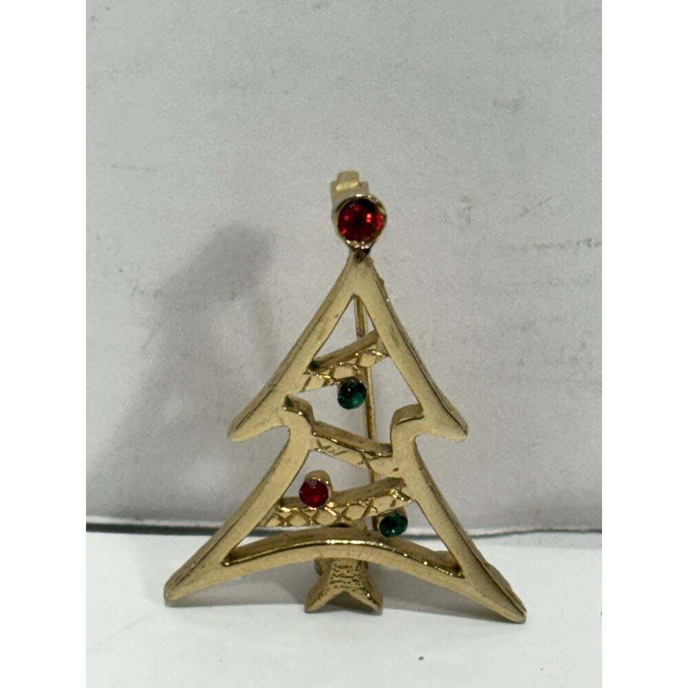Vintage Rhinestone Xmas Christmas Tree Gold Metal Brooch Pin Signed B.J.‎